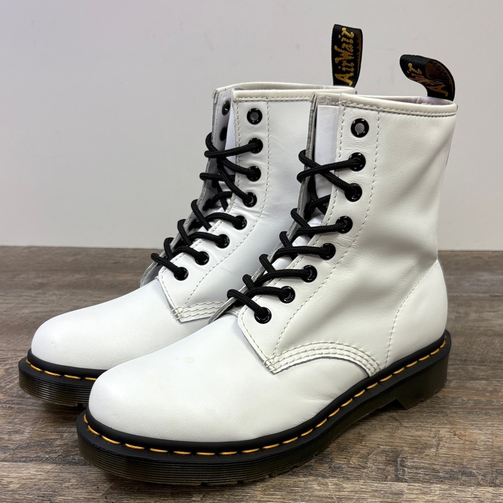 Dr. Martens 1460 White Smooth Leather Boots – Women’s Size 7